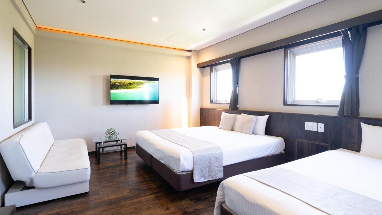 Rycom Crystal Hotel Okinawa Exterior foto